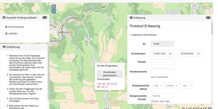 Screenshot des Hochwasser-/Schaden-Erfassungstools. Zu einer Kartenabbildung werden in Fenstern eine Legende, Erläuterungen und das Erfassungsprotokoll eingeblendet.